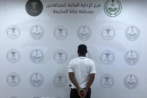 مكة.. احالة اثيوبي للنيابة نقل مخالفين فى سيارته الخاصة