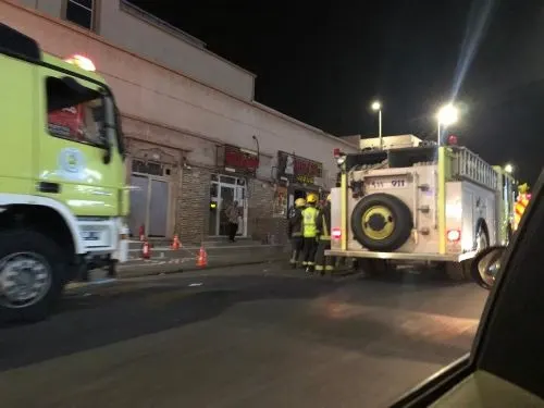 صفوى.. الدفاع المدني يخمد حريق عداد محل تجاري
