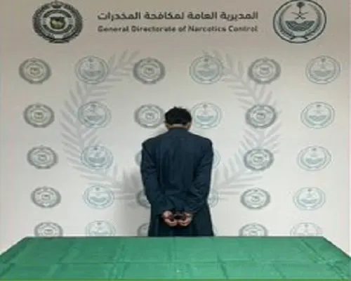 4 ضربات أمنية تطيح بـ 4 مروجين ومهربين في 3 مناطق