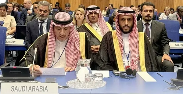 “الكهموس” يستعرض دور المملكة في مواجهة فساد المشتريات الحكومية