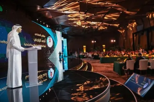 فتح باب المشاركة في “جائزة العمل” لمنشآت القطاع الخاص