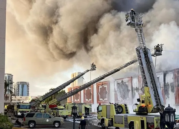 الدفاع المدني ينعى جنديين استشهدا في حريق سوق جدة الدولي