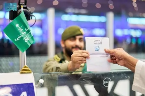 نحلم ونحقق] “الجوازات”: ختم “اليوم الوطني” في المنافذ الدولية