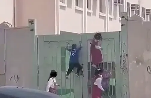 مقطع هروب طالبات يحرّك تندر التواصل الاجتماعي