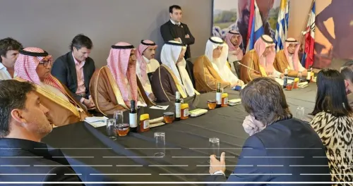 وزير الزراعة الفضلي في الأوروغواي لبحث التعاون في الزراعة