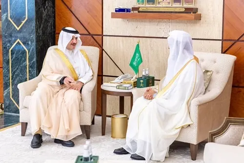 أمير الشرقية يهنئ الغامدي بمناسبة تعيينه مساعدًا لرئيس الاستئناف
