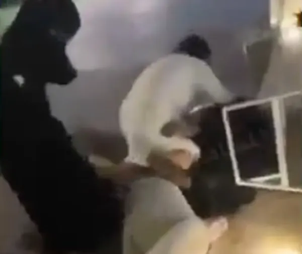 شرطة الكويت تقبض على ضارب فتاة في مركز تجاري