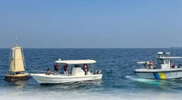 عسير.. إنقاذ مقيمين من تعطل قارب