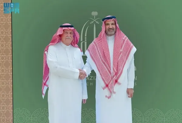 الجنسية السعودية لرئيس تحرير “الدارة” بالإنجليزية ريتشارد مورتيل