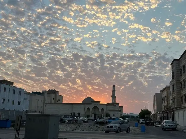 القطيف.. لوحة سماء
