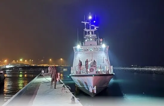 جازان.. إنقاذ بحار فلبيني تعرض لأزمة صحية
