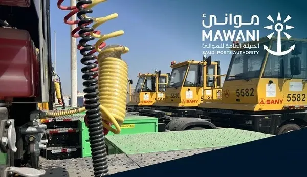 صديقة للبيئة.. 80 شاحنة كهربائية تعزز قدرات ميناء الدمام