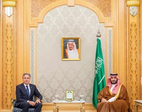ولي العهد يبحث تطورات غزة ولبنان مع بلينكن