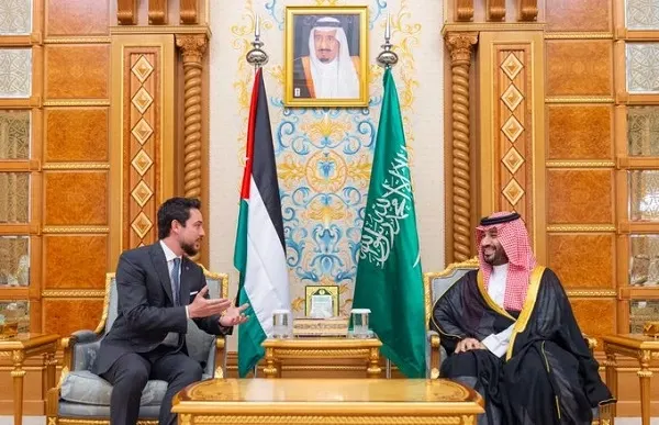 ولي العهد بحث العلاقات البينية مع زعماء 5 دول