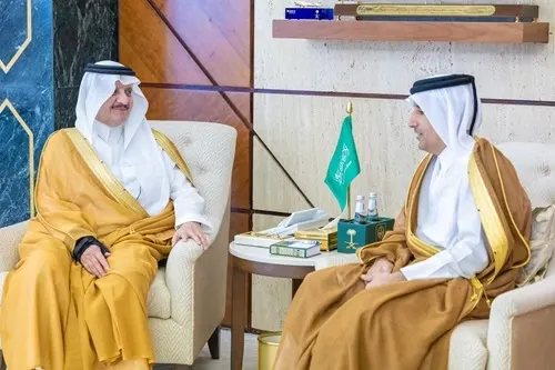 أمير الشرقية يستقبل أمين عام اتحاد غرف الخليج الجديد
