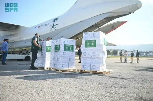 الجسر الإغاثي السعودي لـ لبنان يتواصل بالطائرة الـ 16