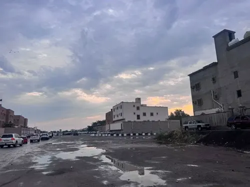 القطيف.. “طشة مطر” مبكرة.. والأرصاد تتوقعها حتى 9 مساءً