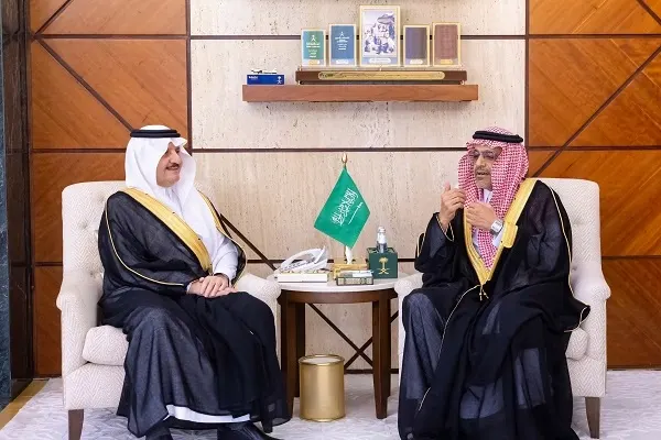 أمير الشرقية يطلع على جهود جمعية نمو للتوحد