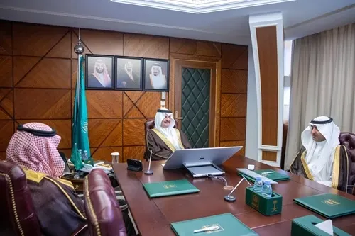 أمير الشرقية يطلق الهوية الجديدة لمشروع برج المياه بالخبر