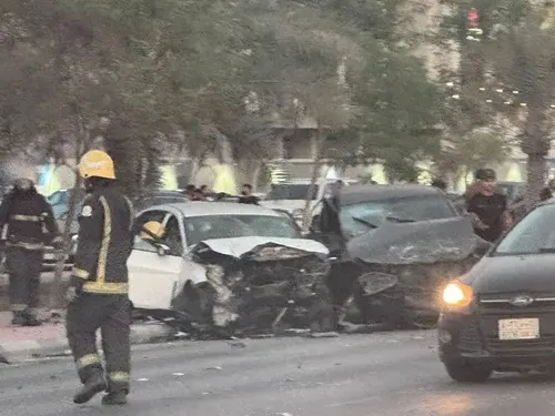 القطيف.. تصادم رباعي يخلف مصابين في شارع جسر الرياض