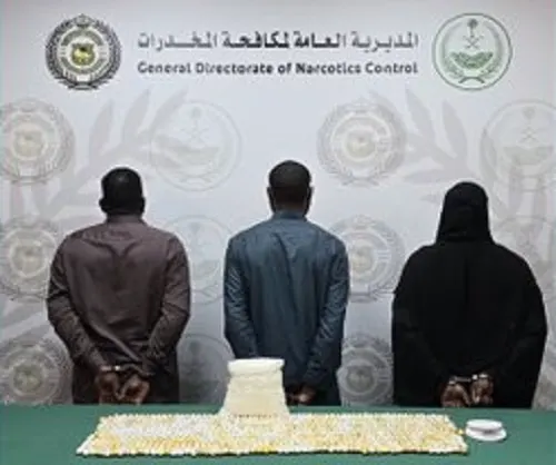 بينهم امرأة.. سقوط 3 تجار كوكايين في جدة