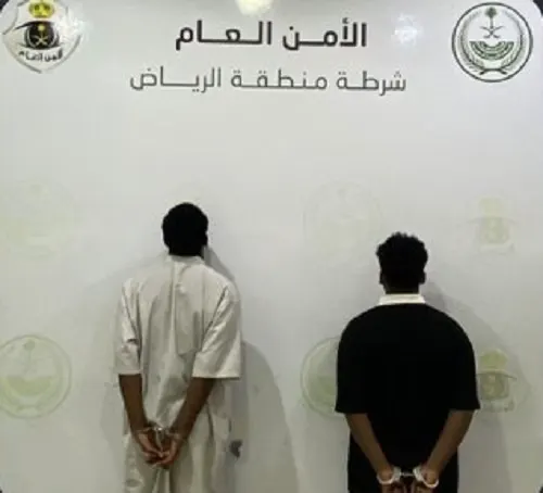 لصوصية مركبة: سرقا دبابات واستخدماها في سلب المارة