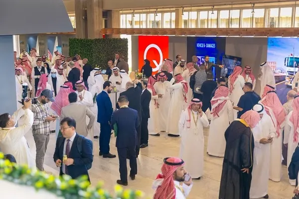 توصية جديدة بدعم الطرق بسيارات بلا سائقين