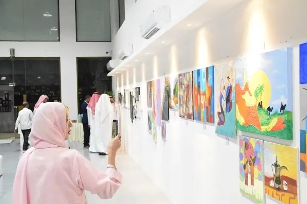 الدمام.. “وسم” مستمر حتى الأحد بـ 70 عملاً فنياً