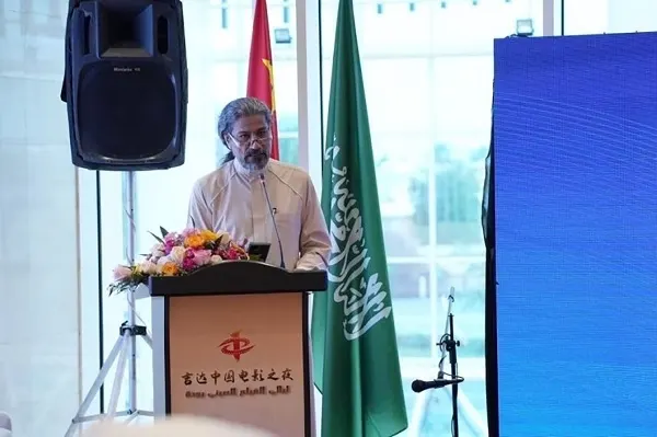 “الإجلاء من القرن 21” و “فك الشيفرات” يختتمان ليالي الفيلم الصيني