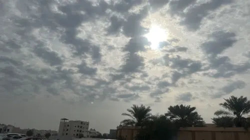 القطيف.. طقس غائم دافئ.. وغدًا صافٍ بارد