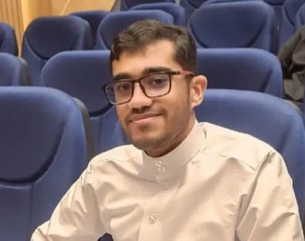 “علي العوى” الأول سعودياً في منافسات اللغة العربية