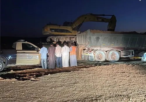 سقوط مستغلي صخور في الرياض.. وحارقيْ مخلفات في مكة