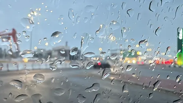 القطيف بلا شمس.. والمطر “يبغى”.. و “ما يبغى”