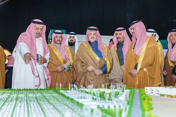 أمير الشرقية يفتتح منتدى حفر الباطن للاستثمار ويشهد توقيع اتفاقيات بـ 17 مليار ريال