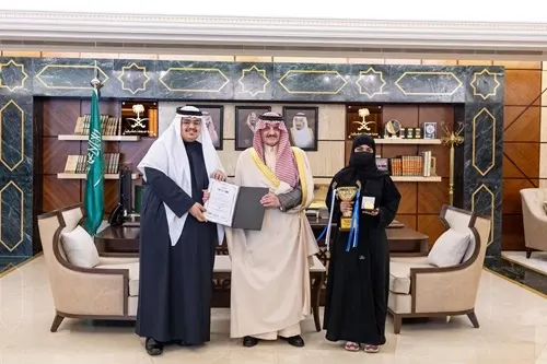 أمير الشرقية يهنئ “الهبوب” و “بوطويبة”