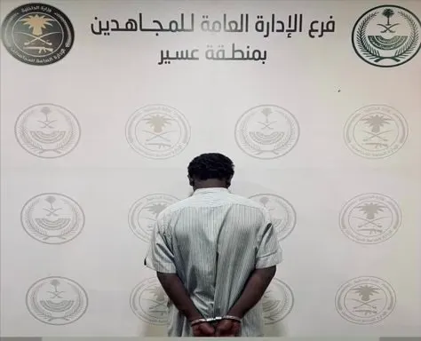 “الكلبشات” لـ 17 مروجاً ومهرباً في 4 مناطق