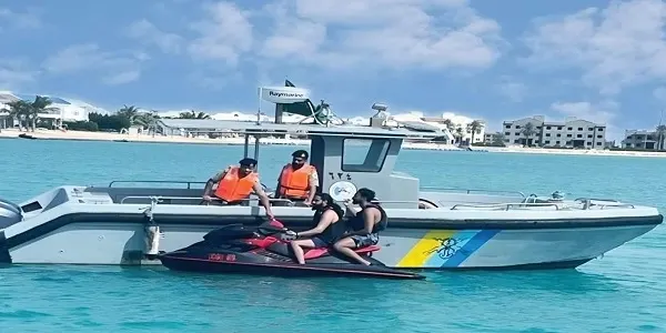 مكة.. إنقاذ مواطنين في عرض البحر