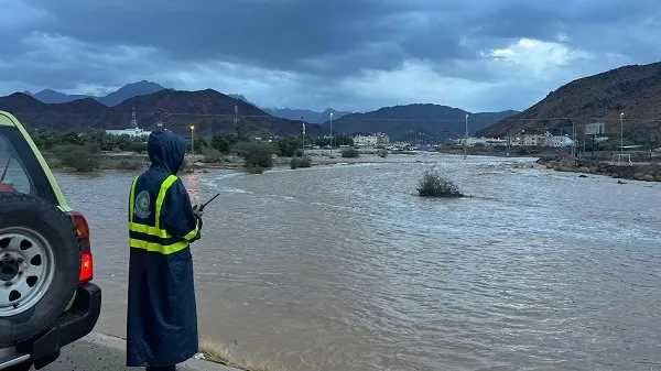الحالة المطرية.. استنفار شامل في مكة والمدينة
