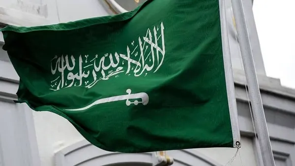 قنصليتنا في هونج كونج تحذر من إدخال السجائر الإلكترونية