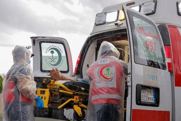 الباحة.. الحالة المطرية تستنفر 22 فرقة إنقاذ وإسعاف