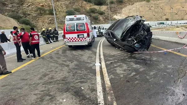 عقبة الباحة.. 7 إصابات في حادث تصادم
