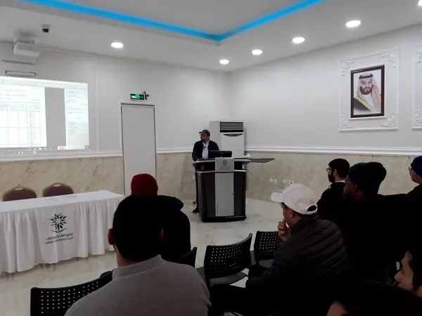 التعريف بـ “عقود العمل” في تقنية القطيف