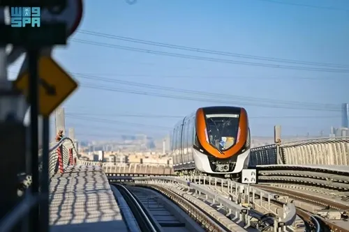 رسميًا.. اكتمال تشغيل كافة مسارات قطار الرياض غدًا