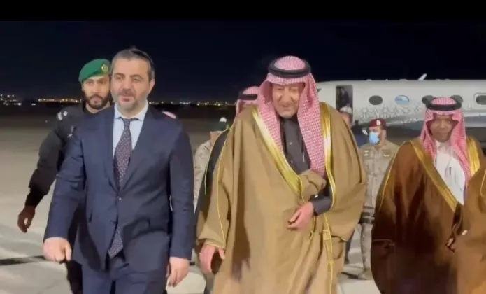 وفد من الإدارة السورية الجديدة يصل إلى الرياض