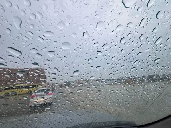 الأرصاد: أمطار خفيفة على أجزاءٍ من الشرقية و 3 مناطق