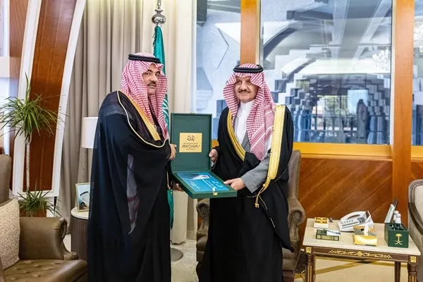 أمير الشرقية يتسلم التقرير الختامي لمنتدى حفر الباطن للاستثمار