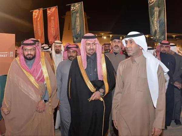 القطيف.. 20 ألف زائر و 400 متطوع في سوق المزارعين