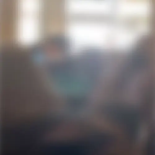 القبض على بذيء لسان اعتدى على امرأة في مطعم