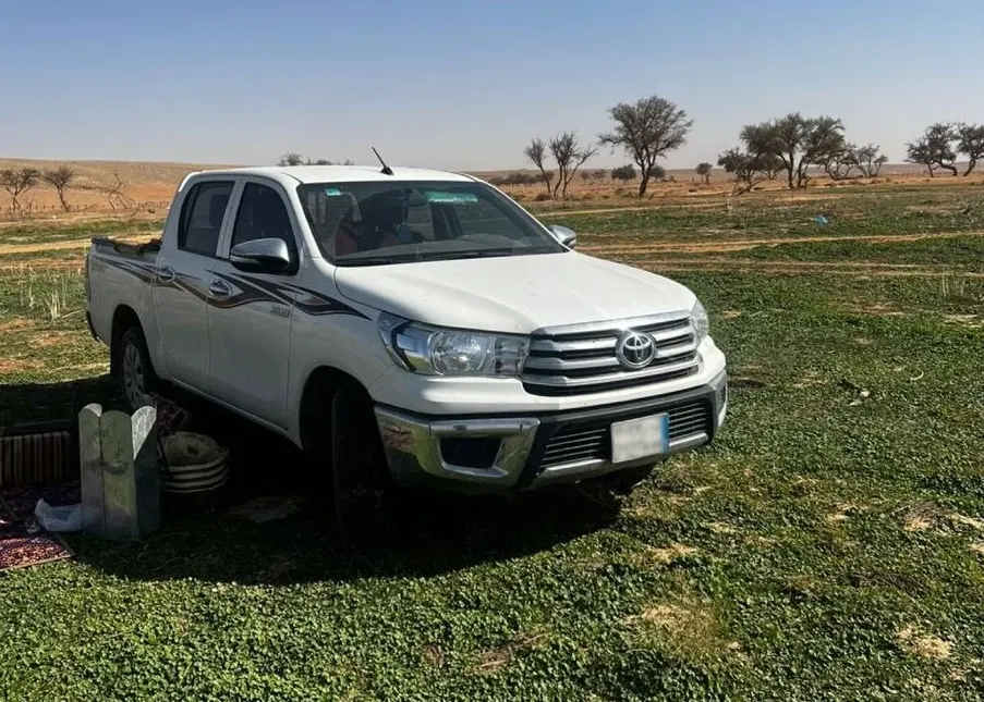 ضبط مواطن دخل فياض محمية ملكية بمركبته