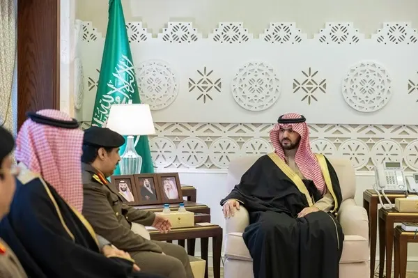 نائب أمير الشرقية يستقبل “العبيداللّه” مدير المرور الجديد